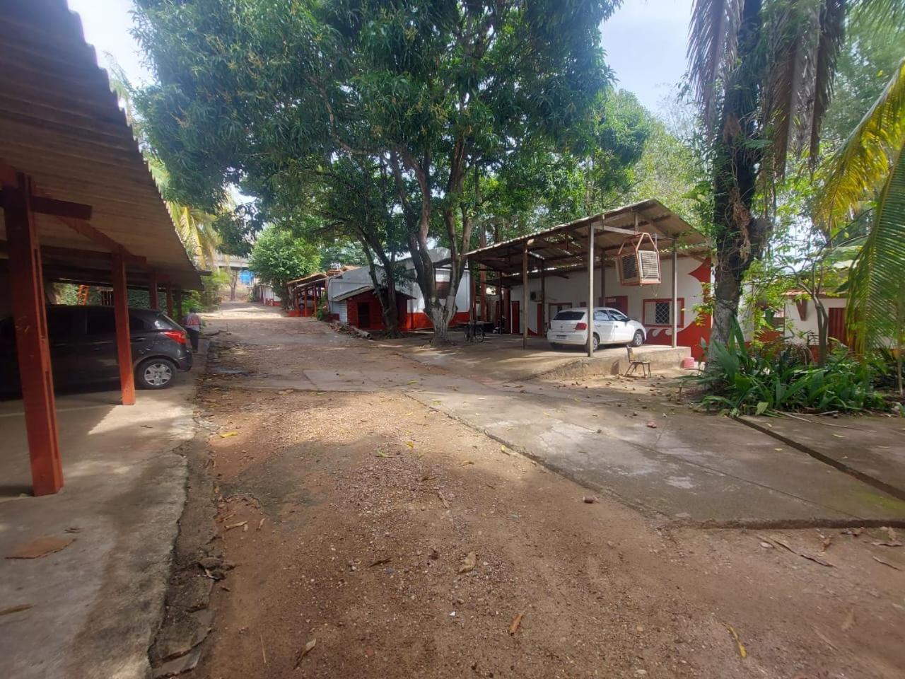 Plaza Hotel Maraba Luaran gambar