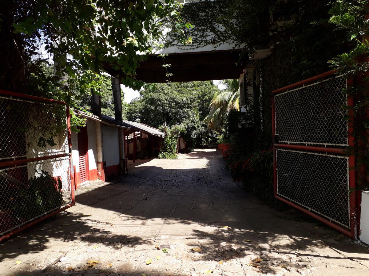 Plaza Hotel Maraba Luaran gambar